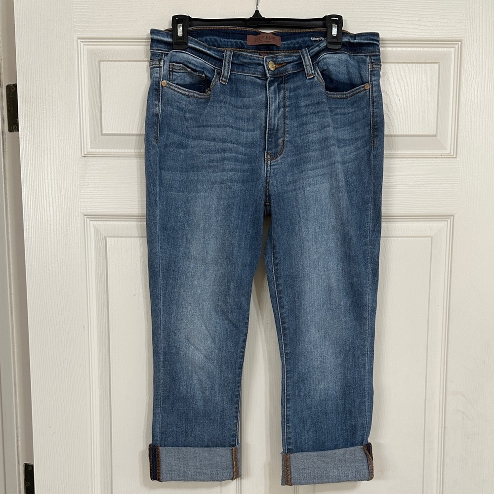 Judy Blue Mid-Wash Cropped Jeans